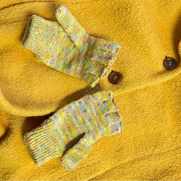 Set of 3 yellow:retro-50’s swing mohair-wool mix coat w/scarf & flip mitts - Picture 13 of 16
